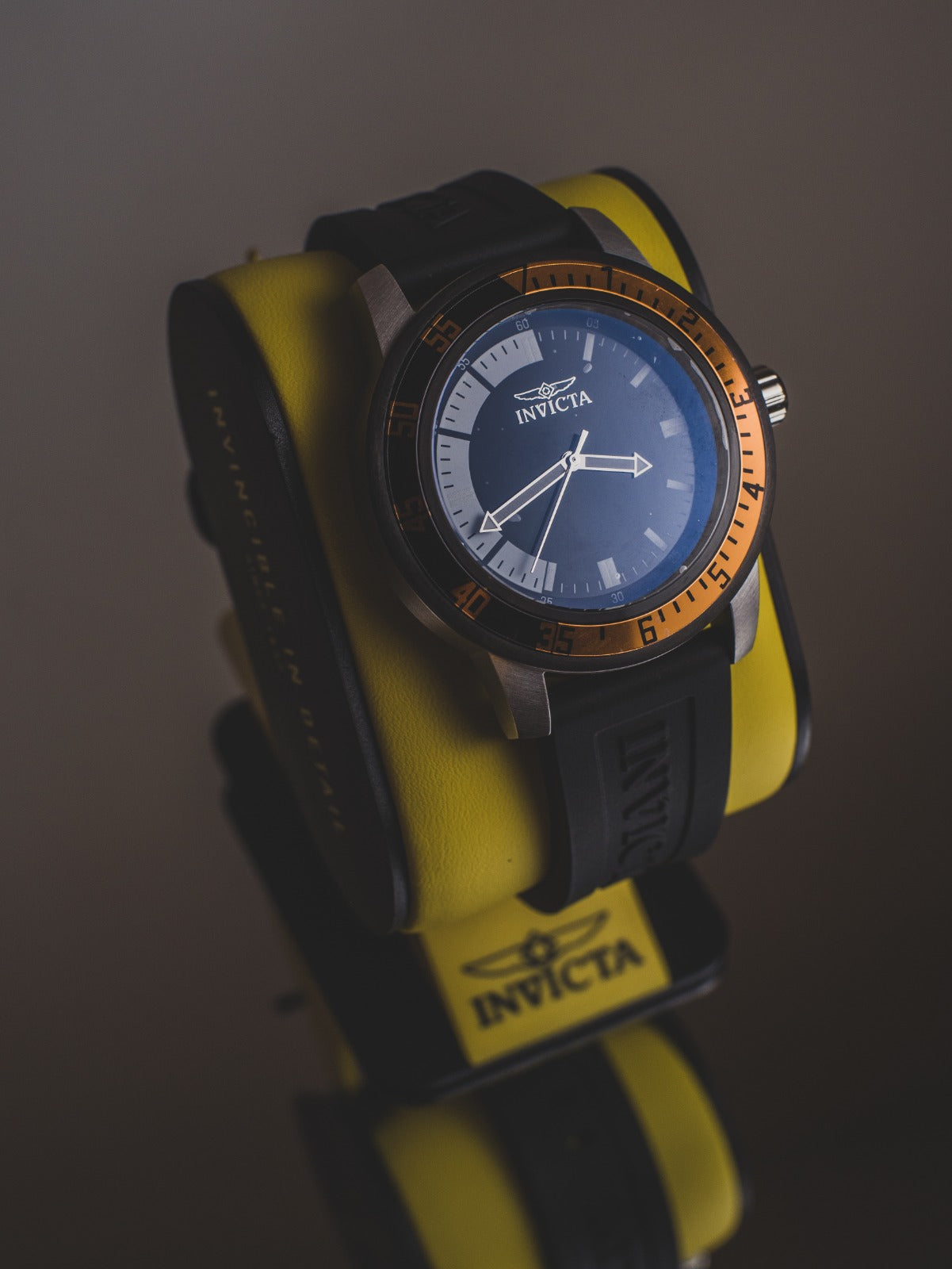 Reloj Invicta Specialty -34014