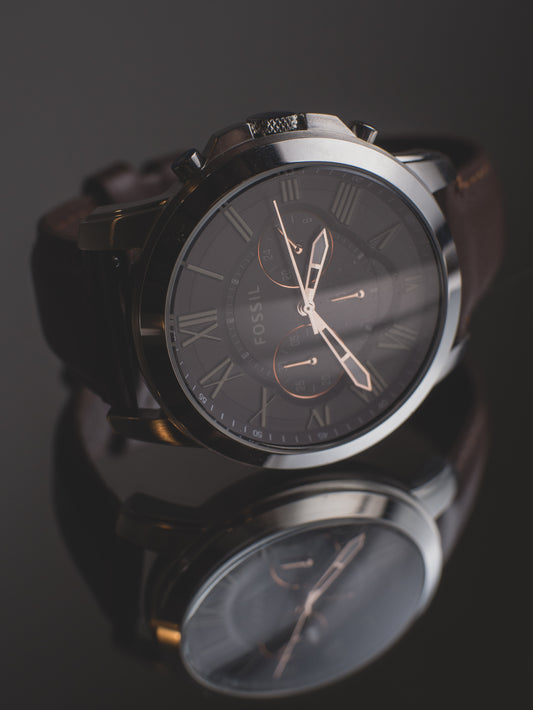 Reloj Fossil Grant para hombre con cronógrafo y correa de cuero genuino  FS4813