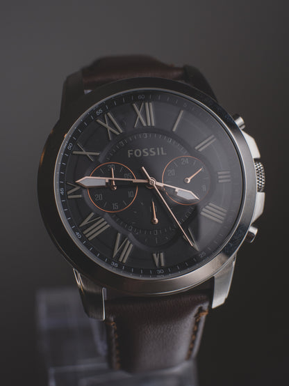 Reloj Fossil Grant para hombre con cronógrafo y correa de cuero genuino  FS4813