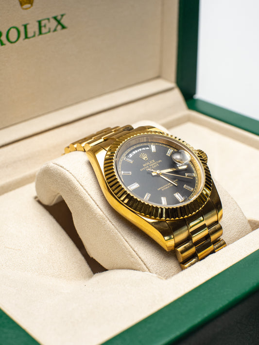 Rolex Day-Date "President" – Esfera Negra con Diamantes Baguette