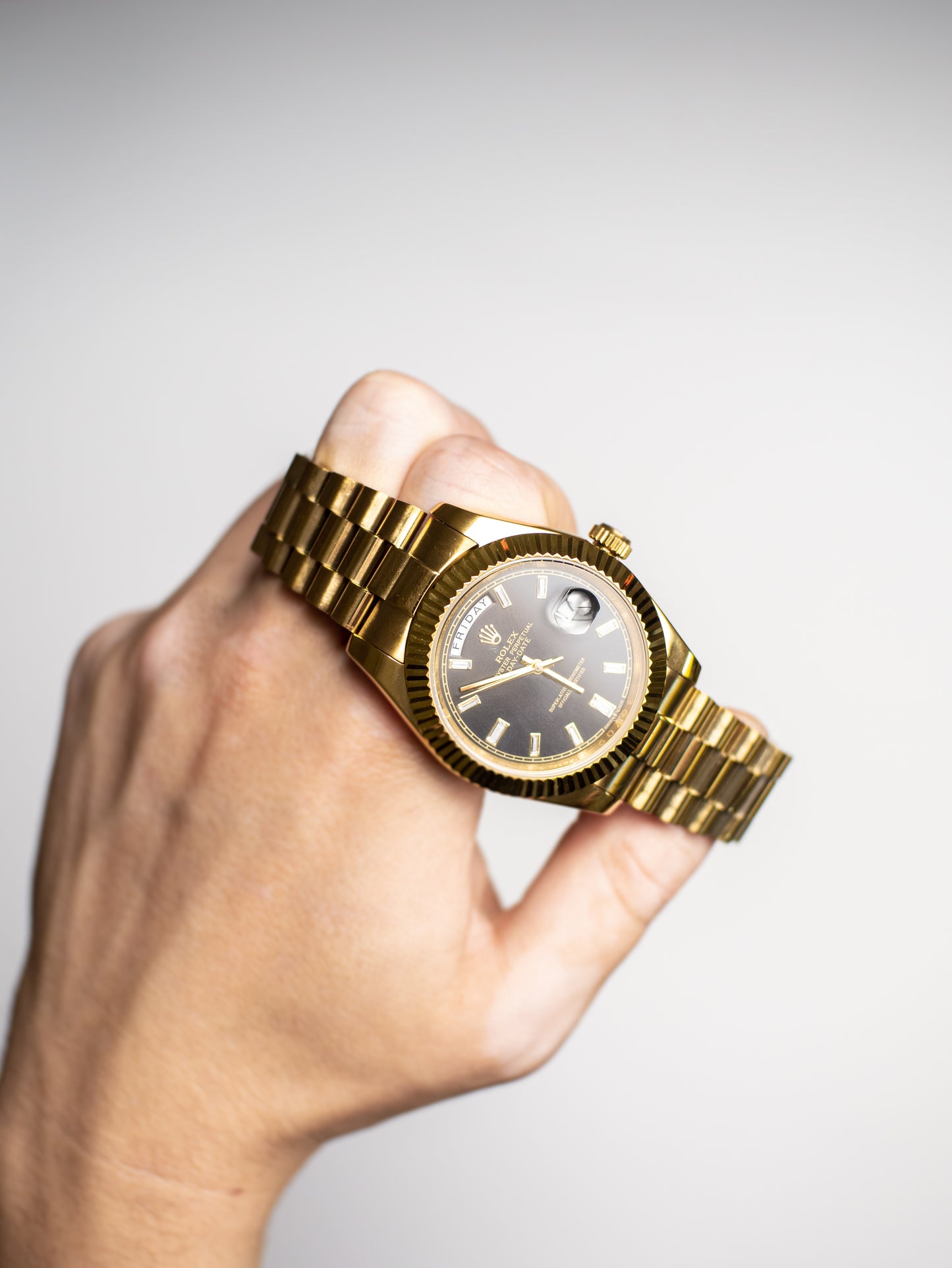 Rolex Day-Date "President" – Esfera Negra con Diamantes Baguette