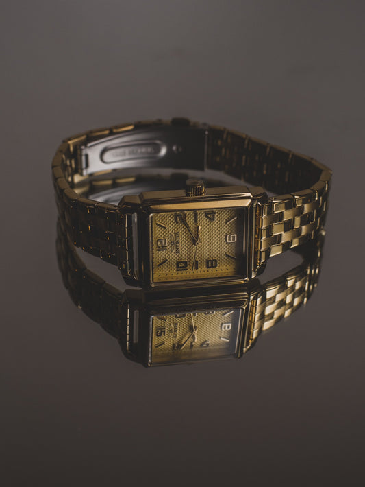 Reloj Invicta Vintage -46665 Gold