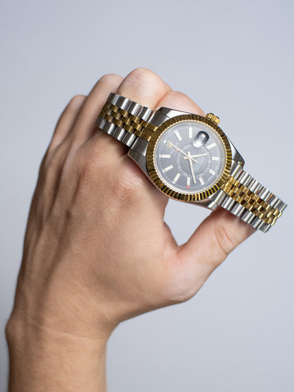 Rolex Sky-Dweller – Rolesor Amarillo y Esfera Negra (326933)