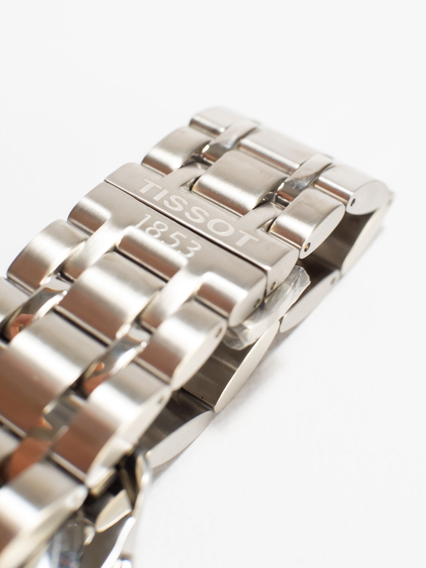 Reloj Tissot Couturier Chronograph – Acero Inoxidable (T035.617.11.031.00)