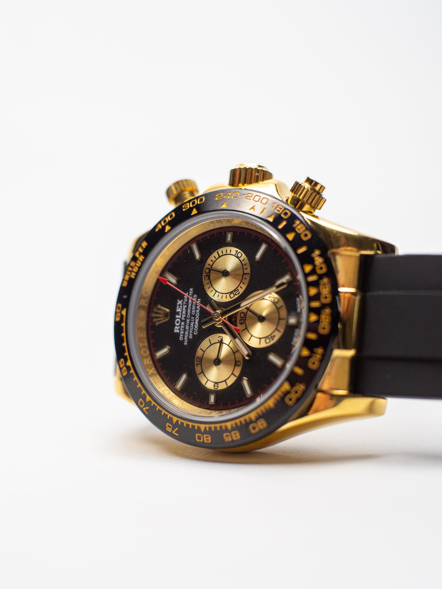 Rolex Cosmograph Daytona – Esfera Negra y Dorada (Correa Oysterflex)