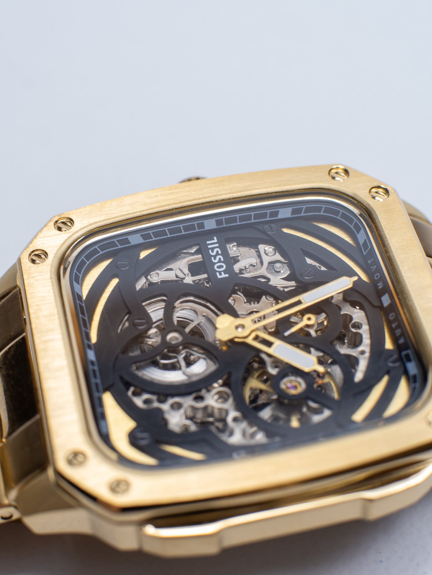 Reloj Fossil Inscription Automático – Esqueleto Dorado BQ2573