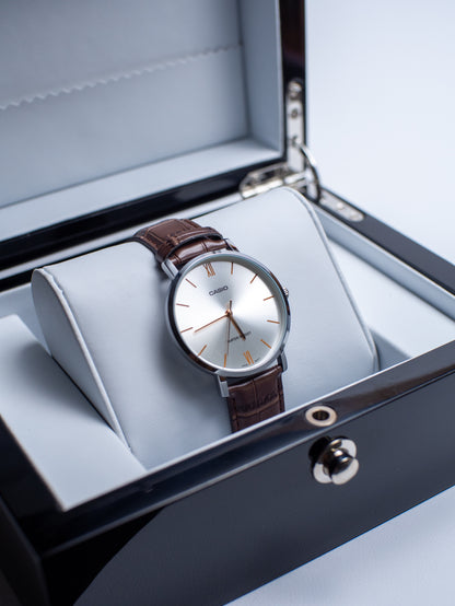 Reloj Casio Minimalista – Cuero Marrón MTP-VT01L-7B2